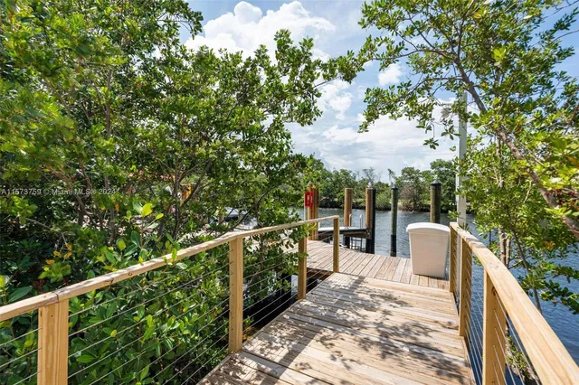 $1,747,000 | 16385 Biscayne Boulevard, Unit PH4, North Miami Beach, FL 33160