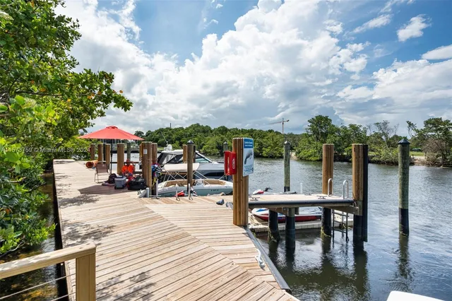 $1,747,000 | 16385 Biscayne Boulevard, Unit PH4, North Miami Beach, FL 33160