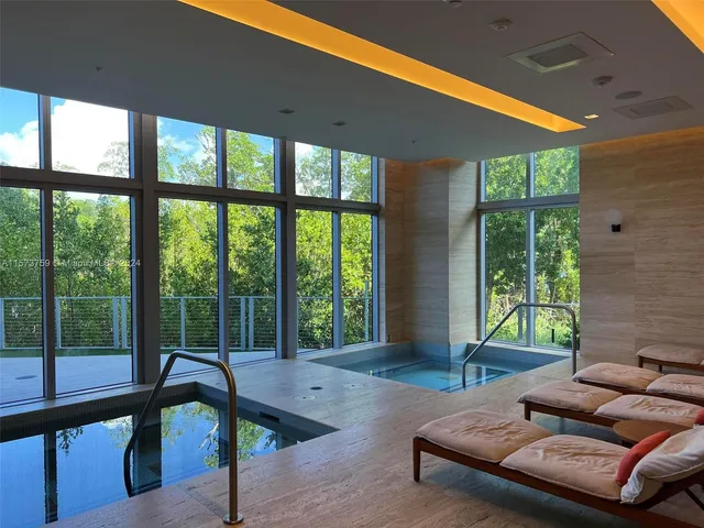 $1,747,000 | 16385 Biscayne Boulevard, Unit PH4, North Miami Beach, FL 33160