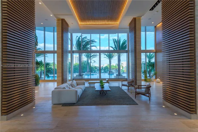 $1,747,000 | 16385 Biscayne Boulevard, Unit PH4, North Miami Beach, FL 33160