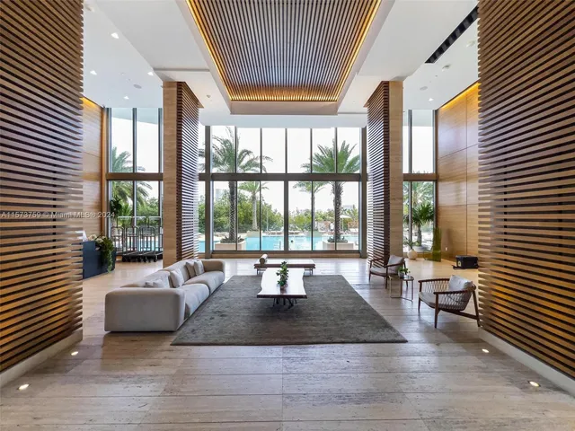 $1,747,000 | 16385 Biscayne Boulevard, Unit PH4, North Miami Beach, FL 33160