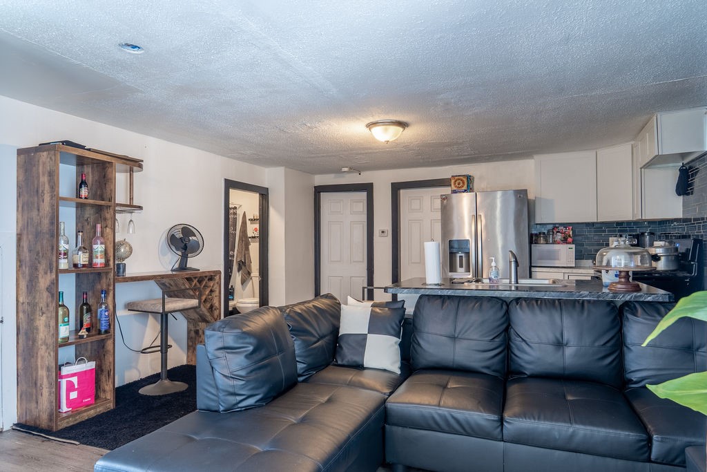 428 Elm Street Woonsocket, RI 02895 - Photo 17 of 35 Gallery Image 17