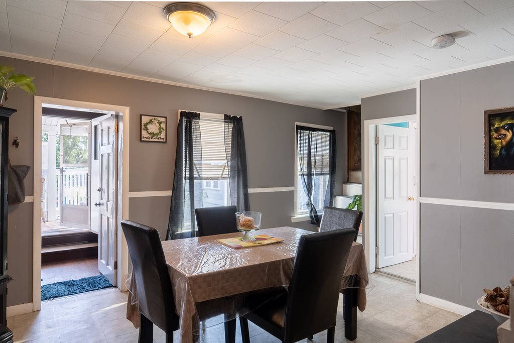 428 Elm Street Woonsocket, RI 02895 - Photo 3 of 35 Gallery Image 3