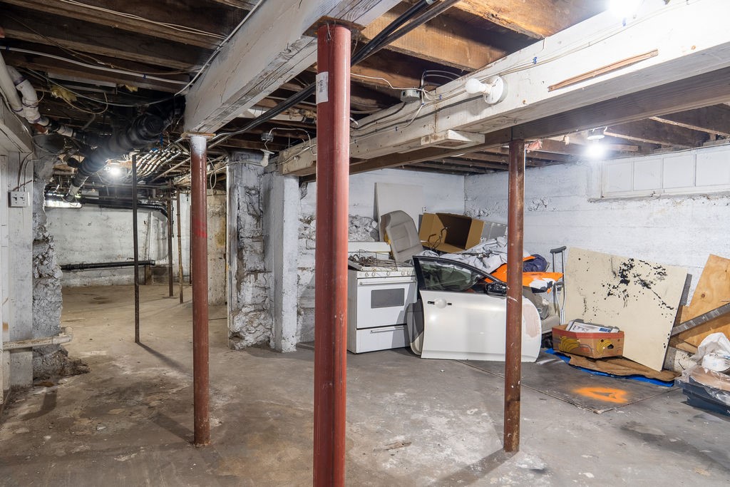 428 Elm Street Woonsocket, RI 02895 - Photo 31 of 35 Gallery Image 31