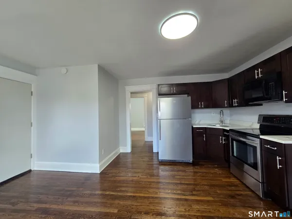 $2,100 | 38 Beverly Avenue, Waterbury, CT 06704