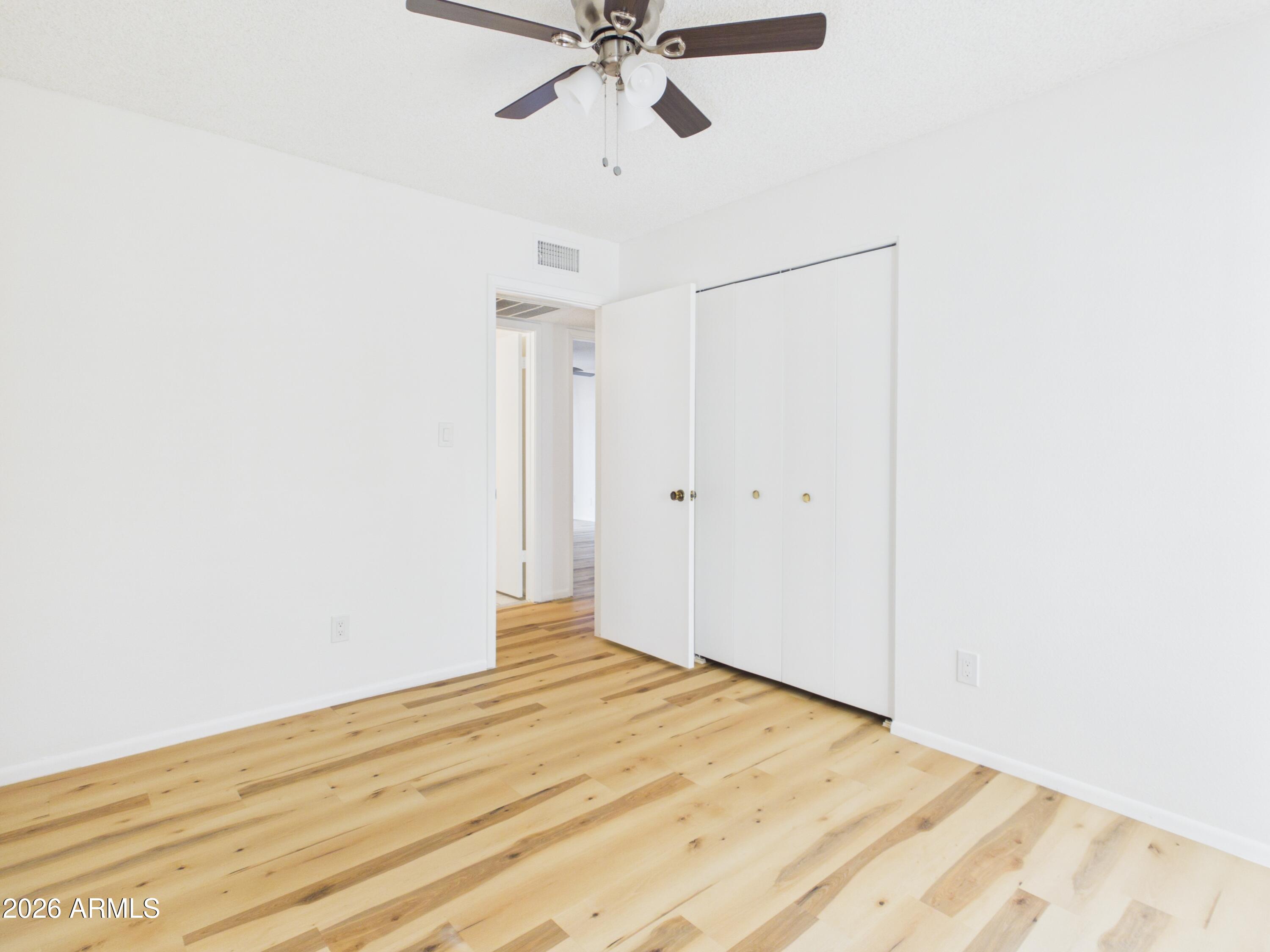 4033 West Griswold Road Phoenix, AZ 85051 - Photo 22 of 45 CAM04435G0-PR0020-STILL015