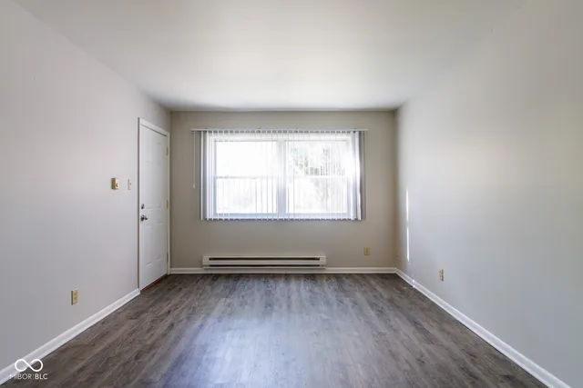 $895 | 5915 Devington Road, Unit 9, Indianapolis, IN 46226