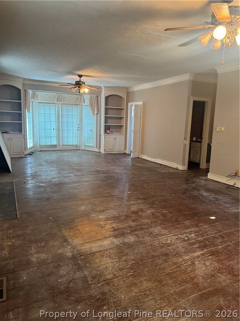 6809 Towbridge Road Fayetteville, NC 28306 - Photo 20 of 40 Full view living room
