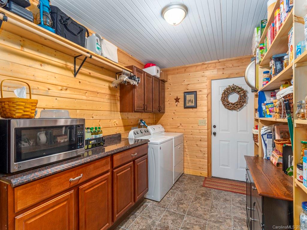 635 Rustic Heights Road Waynesville, NC 28785 - Photo 10 of 27