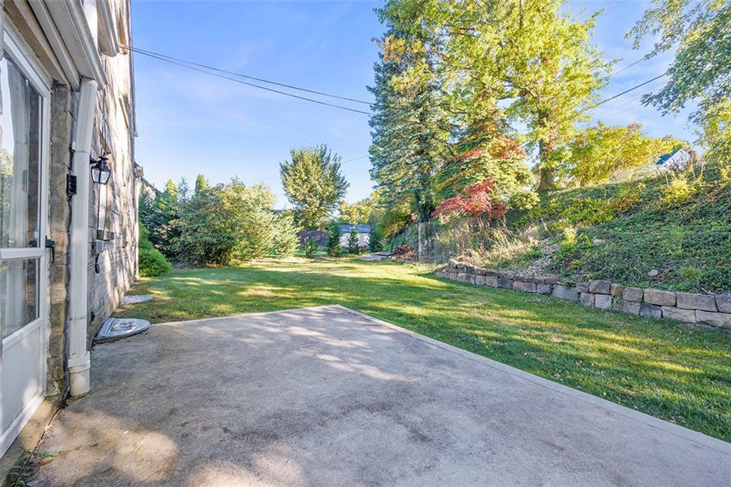 4850 Rolling Hills Road Pittsburgh, PA 15236 - Photo 23 of 25 Gallery Image 23