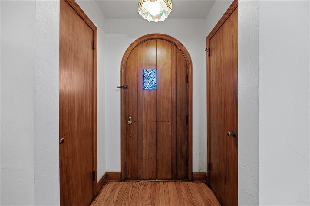 4850 Rolling Hills Road Pittsburgh, PA 15236 - Photo 3 of 25 Gallery Image 3