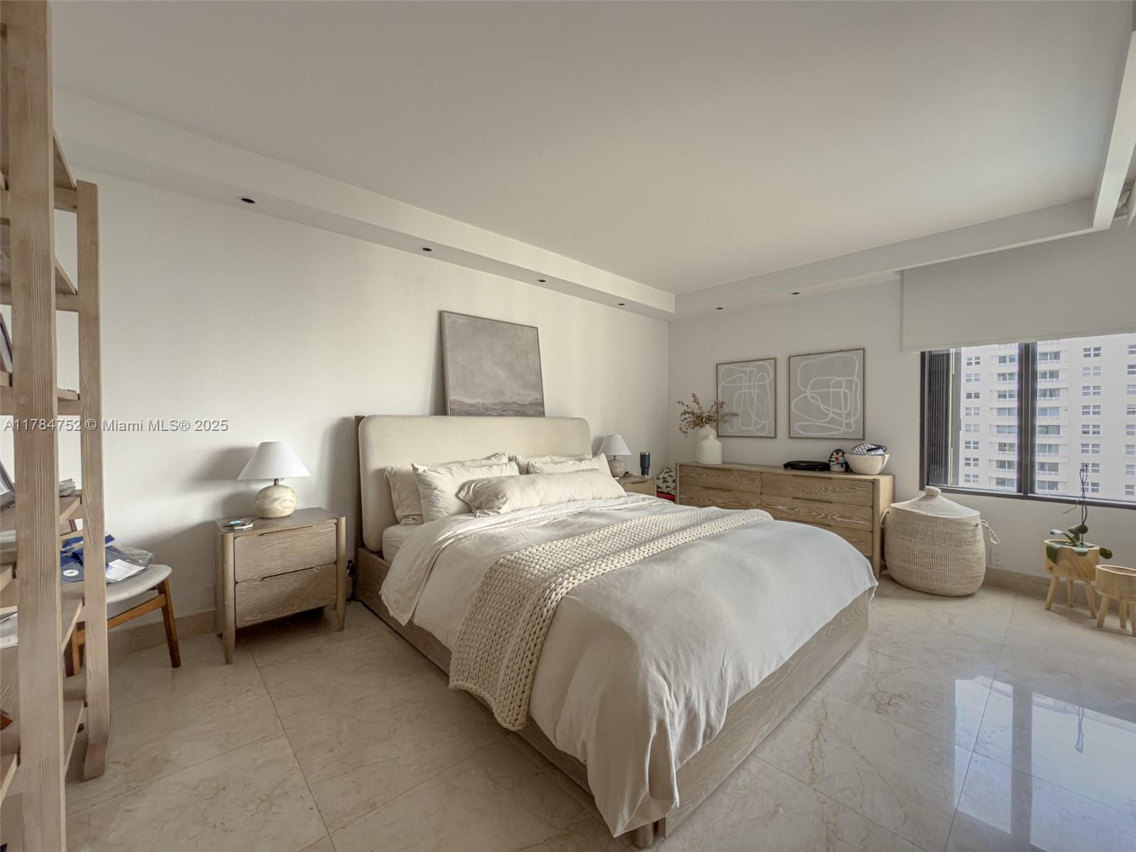 520 Brickell Key Drive, Unit A905 Miami, FL 33131 - Photo 17 of 29