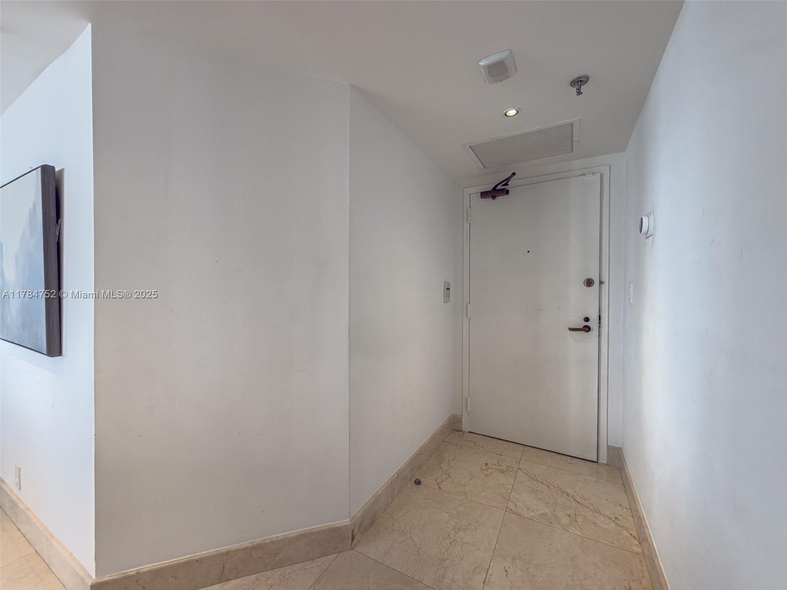 520 Brickell Key Drive, Unit A905 Miami, FL 33131 - Photo 2 of 29