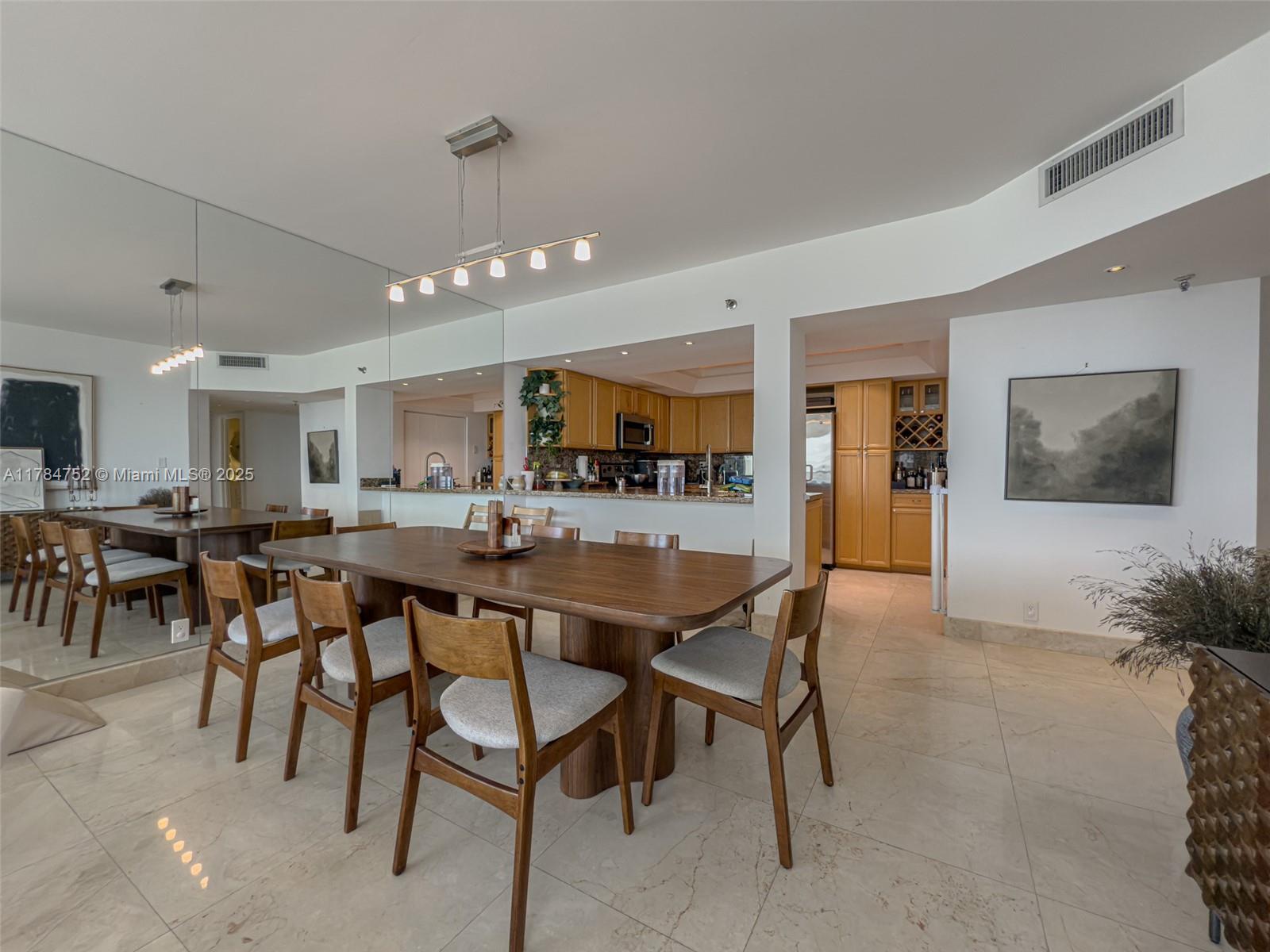 520 Brickell Key Drive, Unit A905 Miami, FL 33131 - Photo 5 of 29