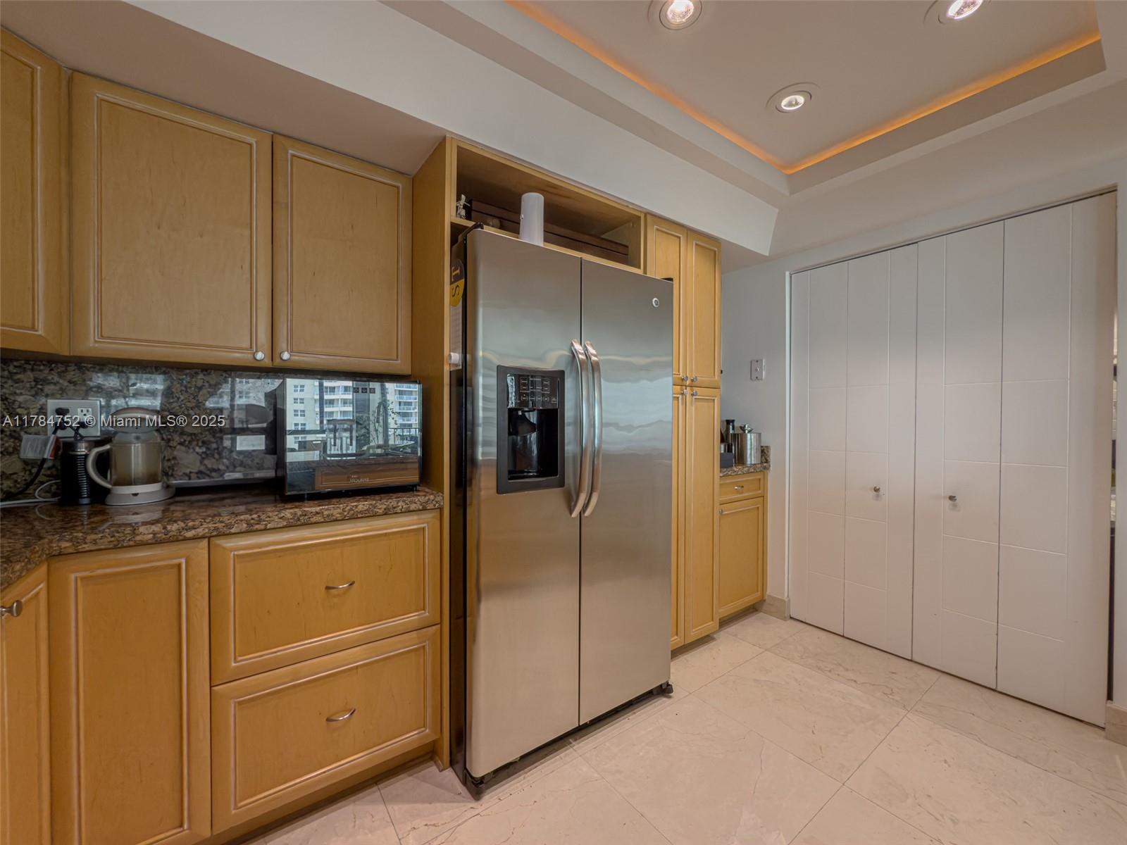 520 Brickell Key Drive, Unit A905 Miami, FL 33131 - Photo 10 of 29