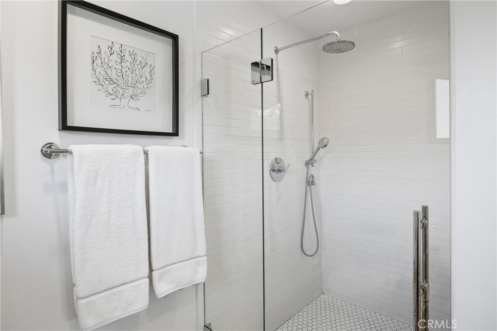 338 Bucknell Road Costa Mesa, CA 92626 - Photo 19 of 25 a bathroom with a shower