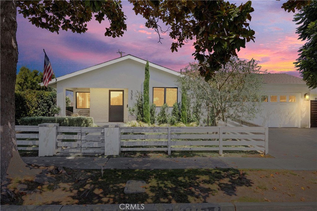 338 Bucknell Road Costa Mesa, CA 92626 - Photo 25 of 25 a front view of a house with garden