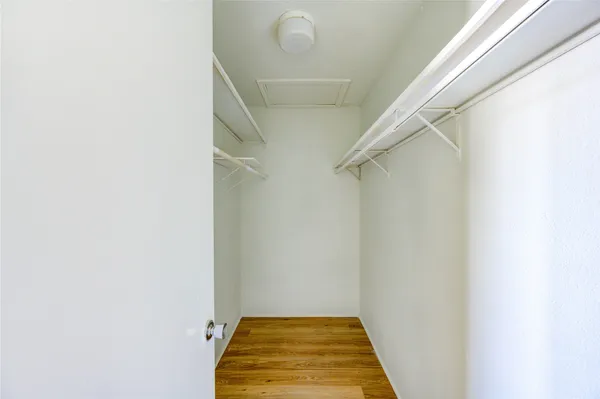 a view of utility room