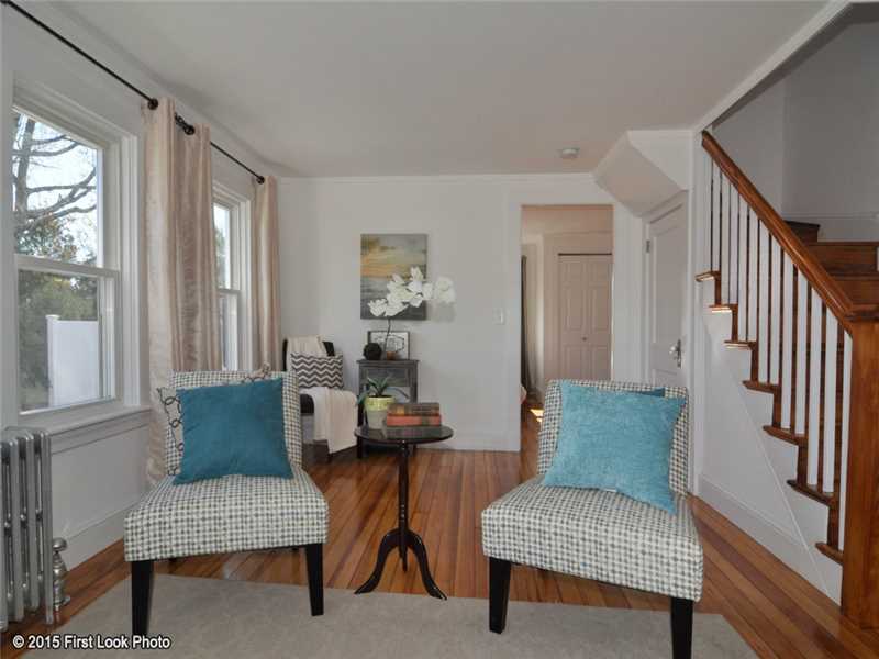 46 Landon Road Warwick, RI 02888 - Photo 2 of 25 Living Room.