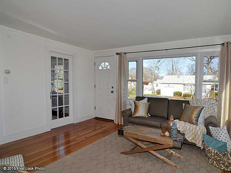 46 Landon Road Warwick, RI 02888 - Photo 3 of 25 Living Room.