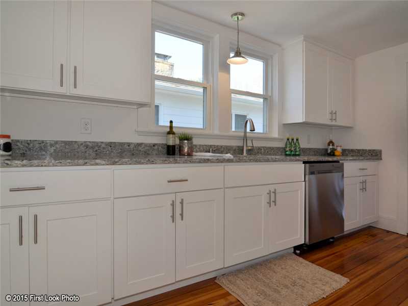 46 Landon Road Warwick, RI 02888 - Photo 8 of 25 Kitchen.