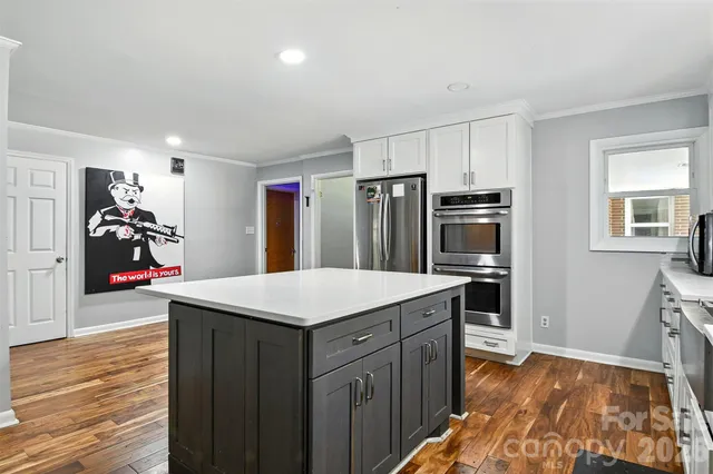 $559,900 | 26 33rd Avenue Northwest, Hickory, NC 28601