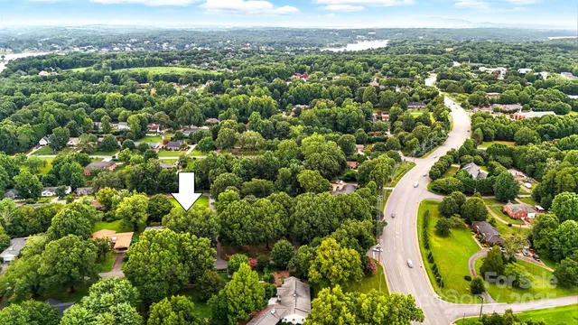 $559,900 | 26 33rd Avenue Northwest, Hickory, NC 28601