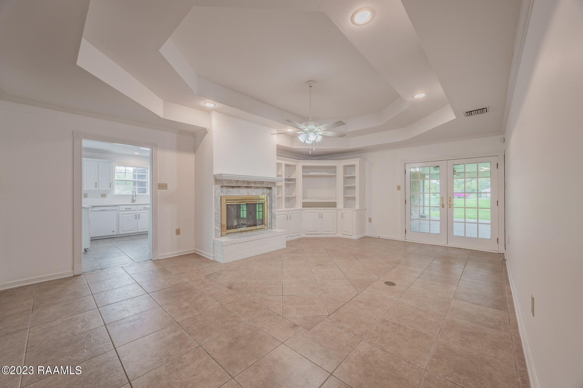 420 Austin Road Youngsville, LA 70592 - Photo 16 of 41 Living Room_