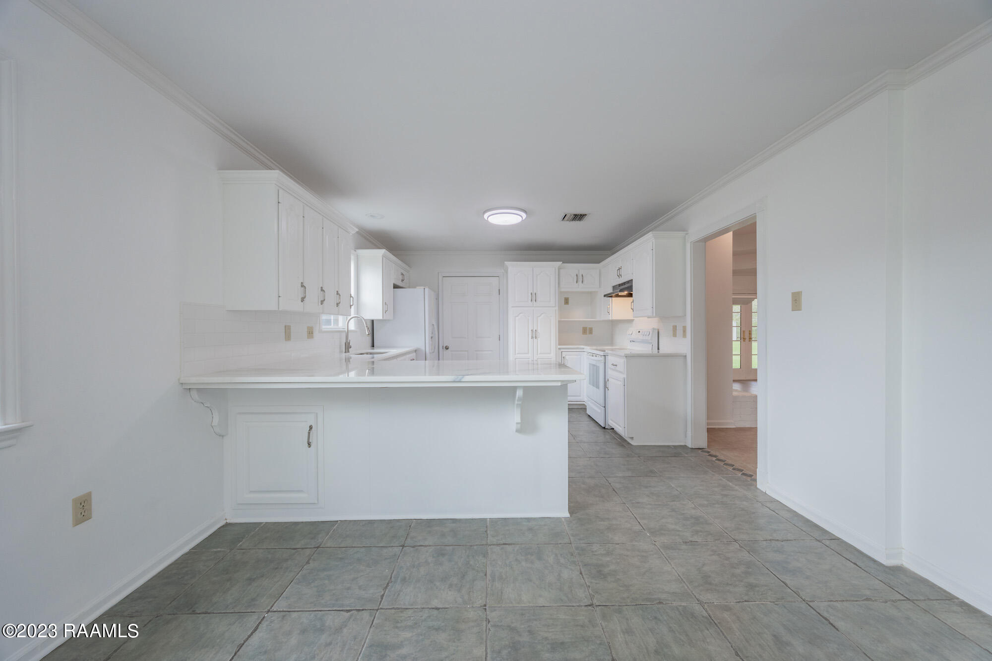 420 Austin Road Youngsville, LA 70592 - Photo 21 of 41 Kitchen_