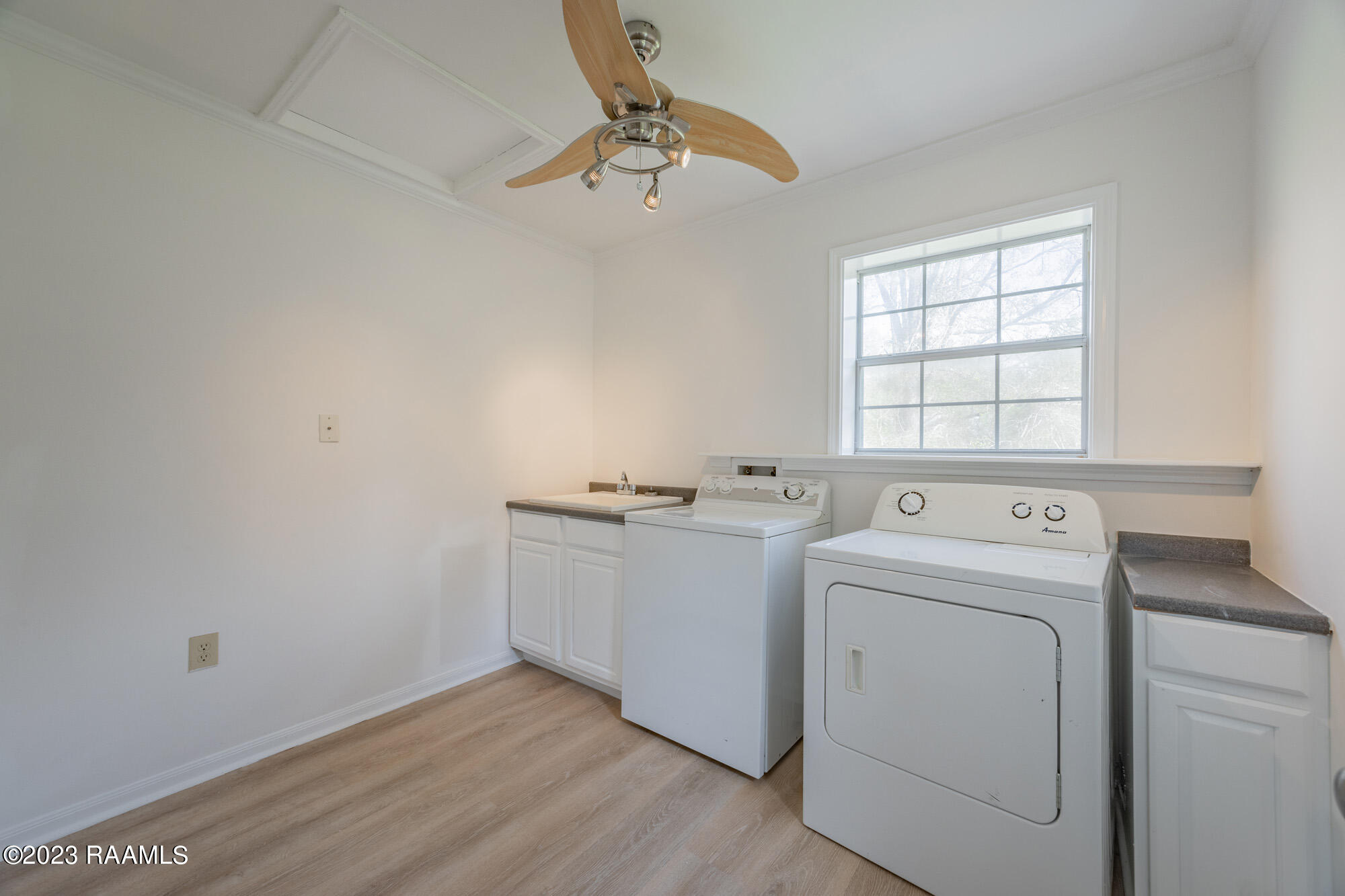 420 Austin Road Youngsville, LA 70592 - Photo 30 of 41 Laudry Room_