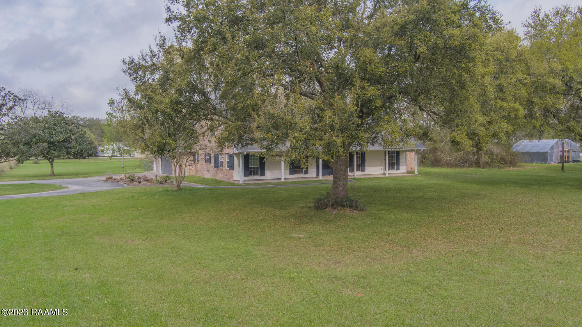 420 Austin Road Youngsville, LA 70592 - Photo 4 of 41 Front Of House Left 1