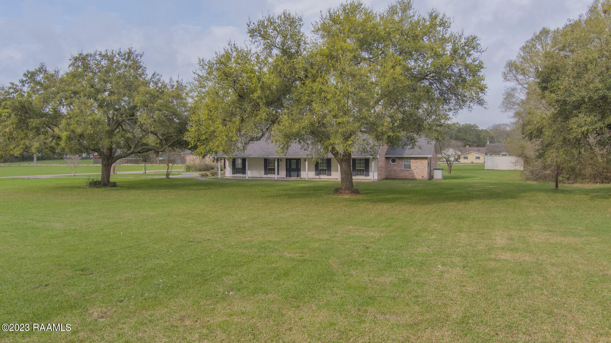 420 Austin Road Youngsville, LA 70592 - Photo 5 of 41 Front Of House Right 1