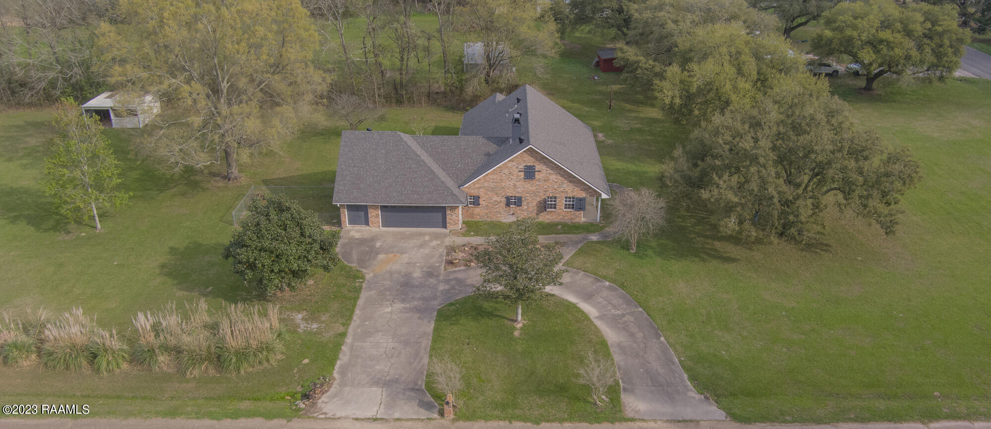 420 Austin Road Youngsville, LA 70592 - Photo 9 of 41 Side Of House_
