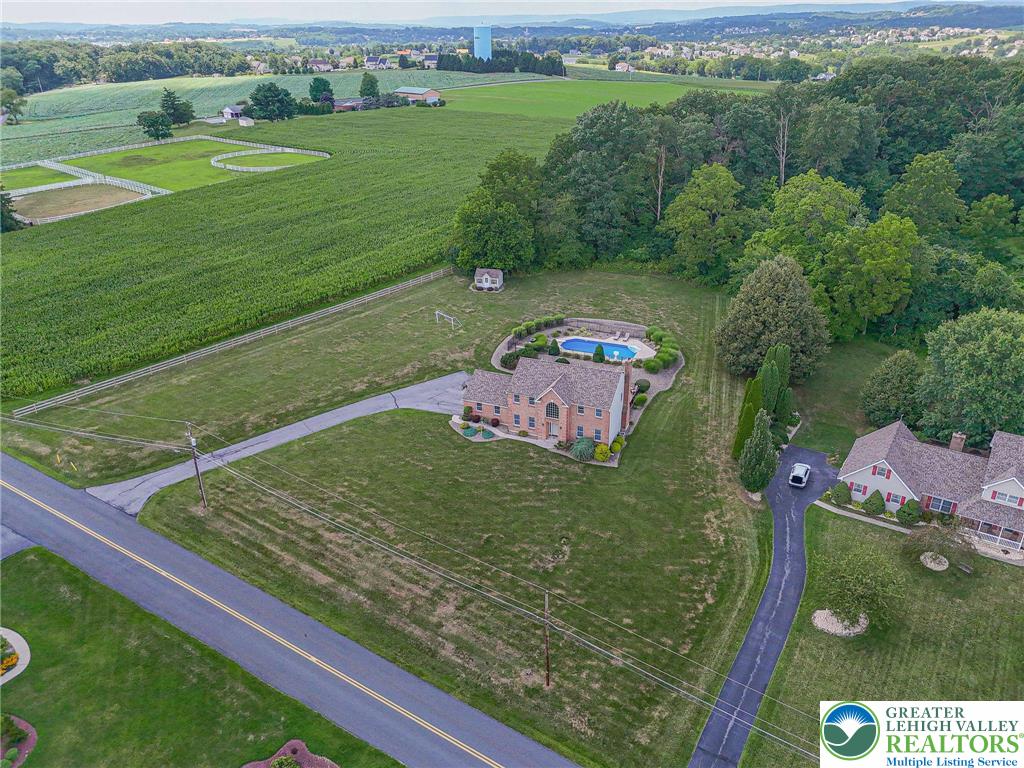 2639 Bellview Road Schnecksville, PA 18078 - Photo 7 of 71 Gallery Image 7