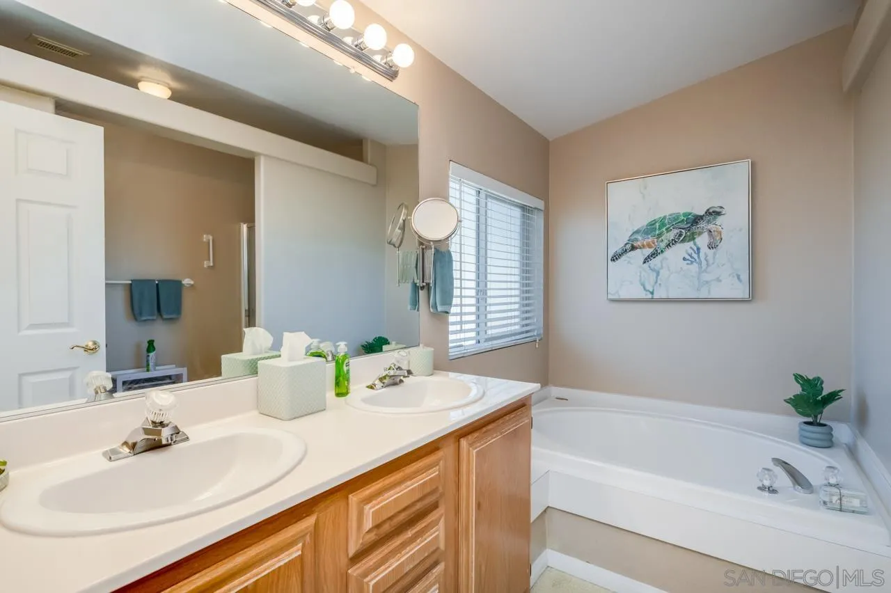 15935 Spring Oaks Road, Unit 124 El Cajon, CA 92021 - Photo 18 of 35