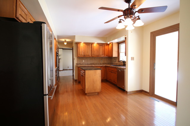 1673 North 2501st Road Ottawa, IL 61350 - Photo 4 of 21