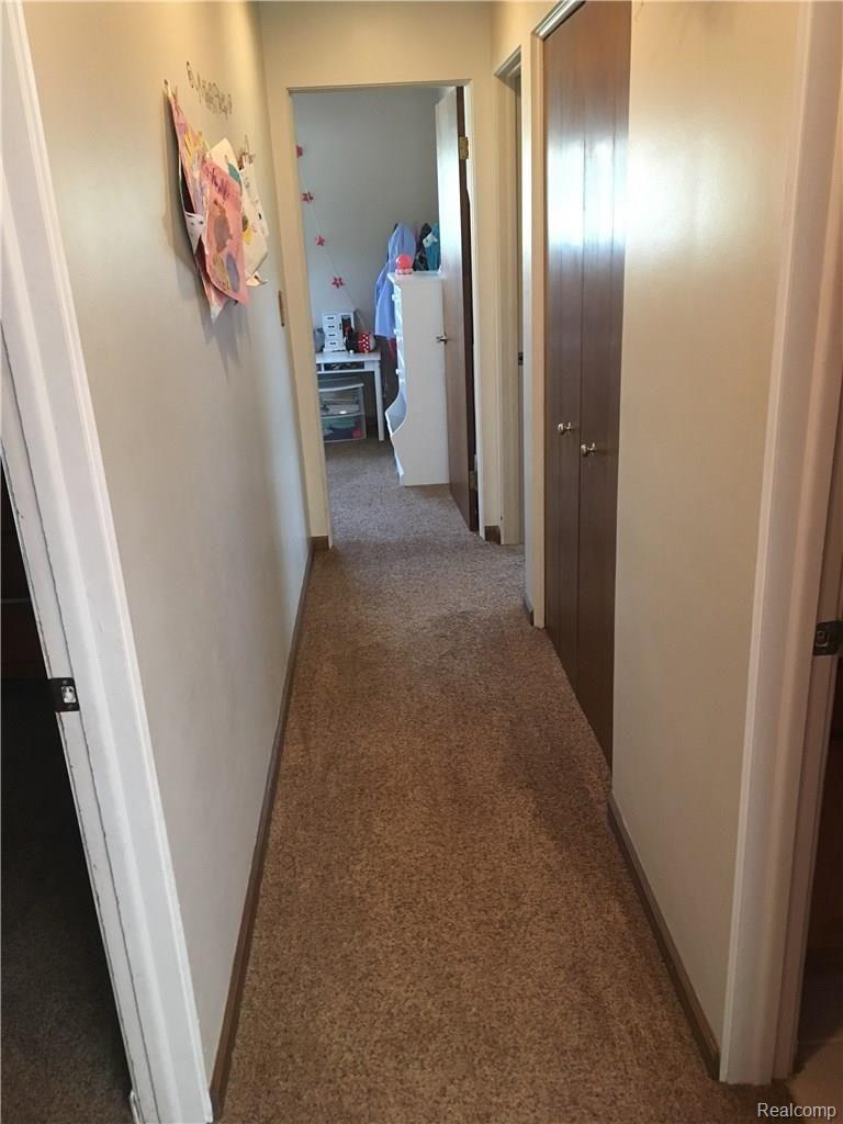 1704 East Linwood Road Linwood, MI 48634 - Photo 28 of 41 Hallway