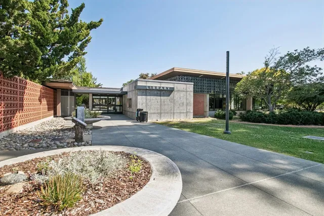 $4,988,000 | 2200 St Francis Drive, Palo Alto, CA 94303