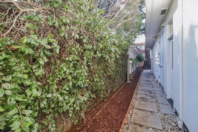 $4,988,000 | 2200 St Francis Drive, Palo Alto, CA 94303