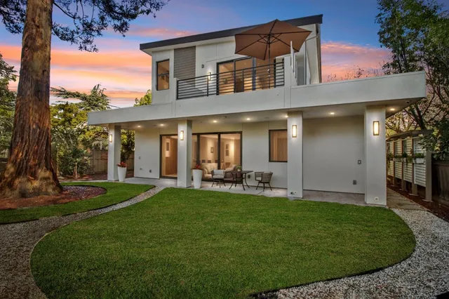 $4,988,000 | 2200 St Francis Drive, Palo Alto, CA 94303