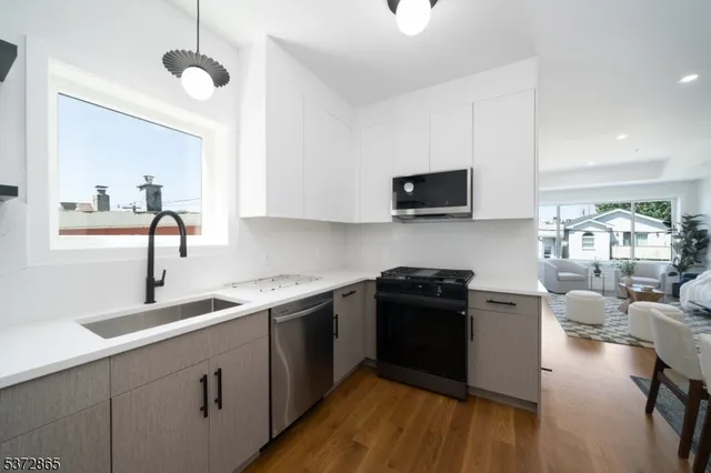$420,000 | 67 Virginia Avenue, Unit 3, Jersey City, NJ 07304