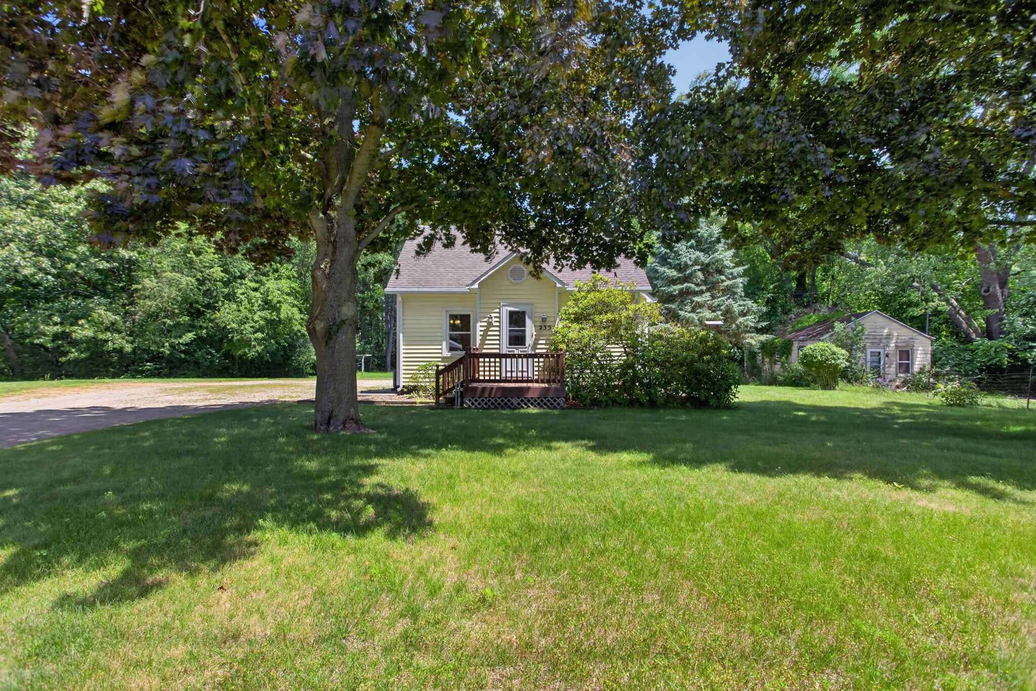 235 Bender Street Jackson, MI 49201 - Photo 35 of 39 4-web-or-mls-IMG_6386