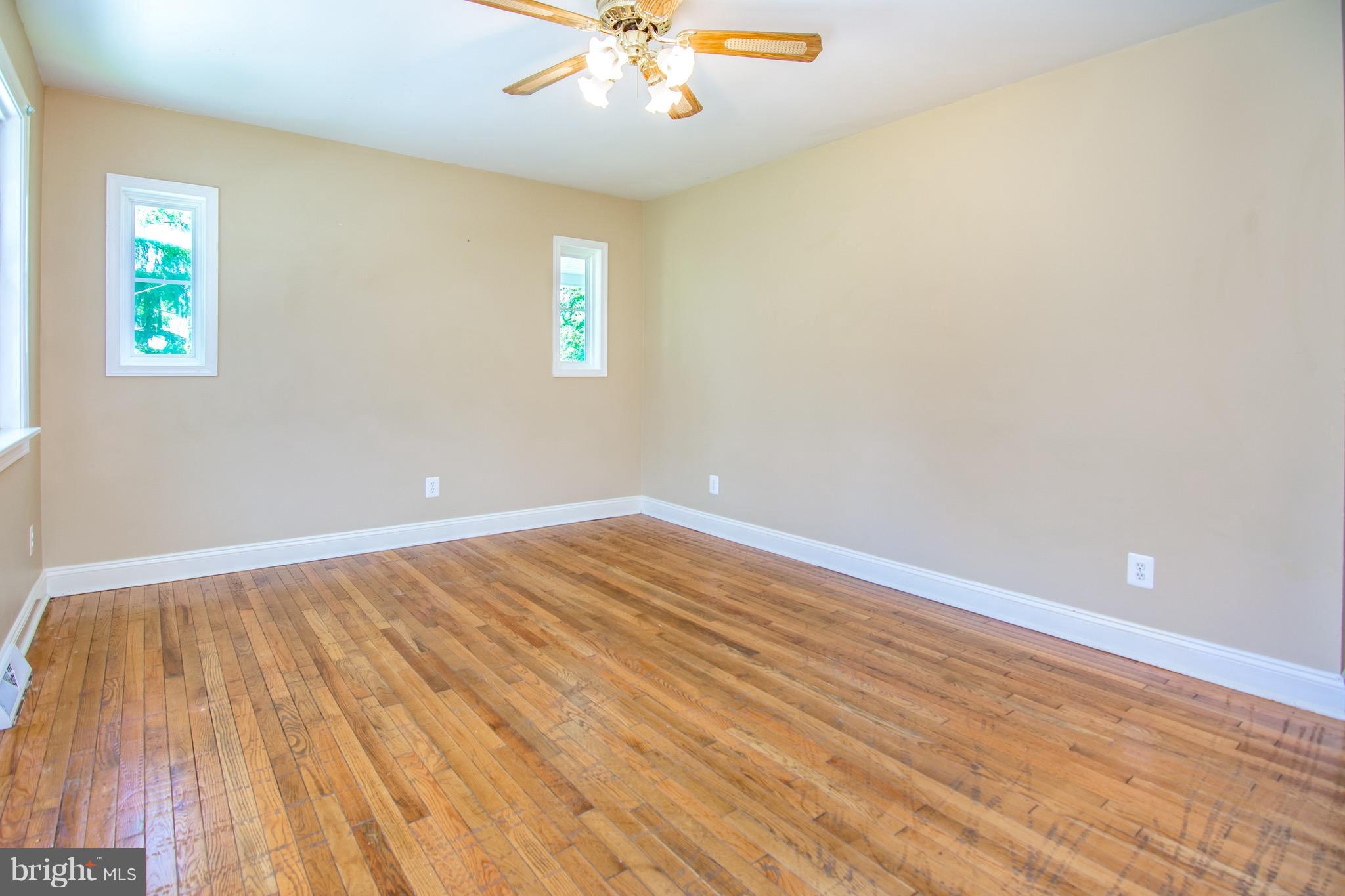 831 Rampart Way Union Bridge, MD 21791 - Photo 4 of 24 Living Room