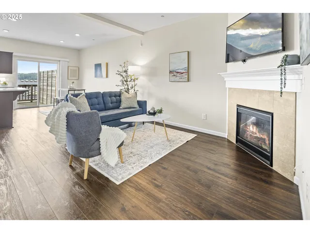 $438,000 | 12942 Southeast 155th Avenue, Happy Valley, OR 97086