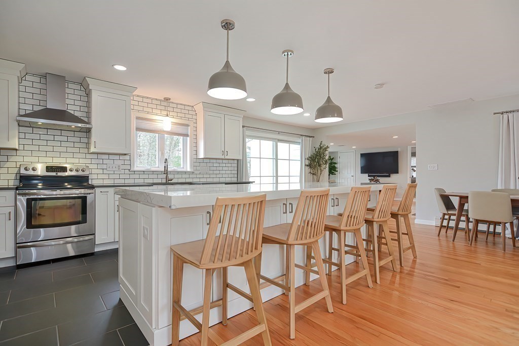 219 High Plain Road Andover, MA 01810 - Photo 7 of 40 Gallery Image 7