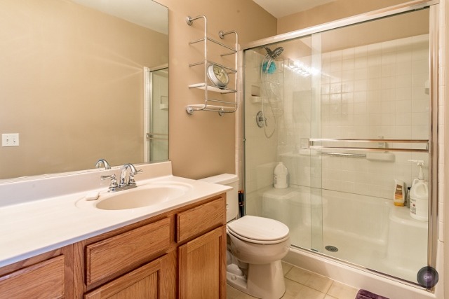 2555 Carrolwood Road Naperville, IL 60540 - Photo 12 of 19