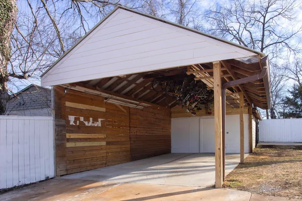 $524,900 | 239 East Bledsoe Street, Gallatin, TN 37066