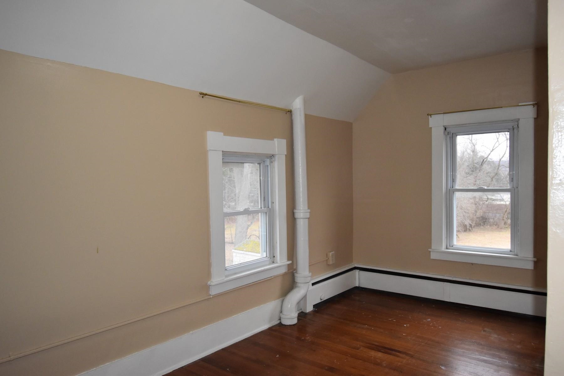 199 Mussey Street Rutland, VT 05701 - Photo 15 of 28