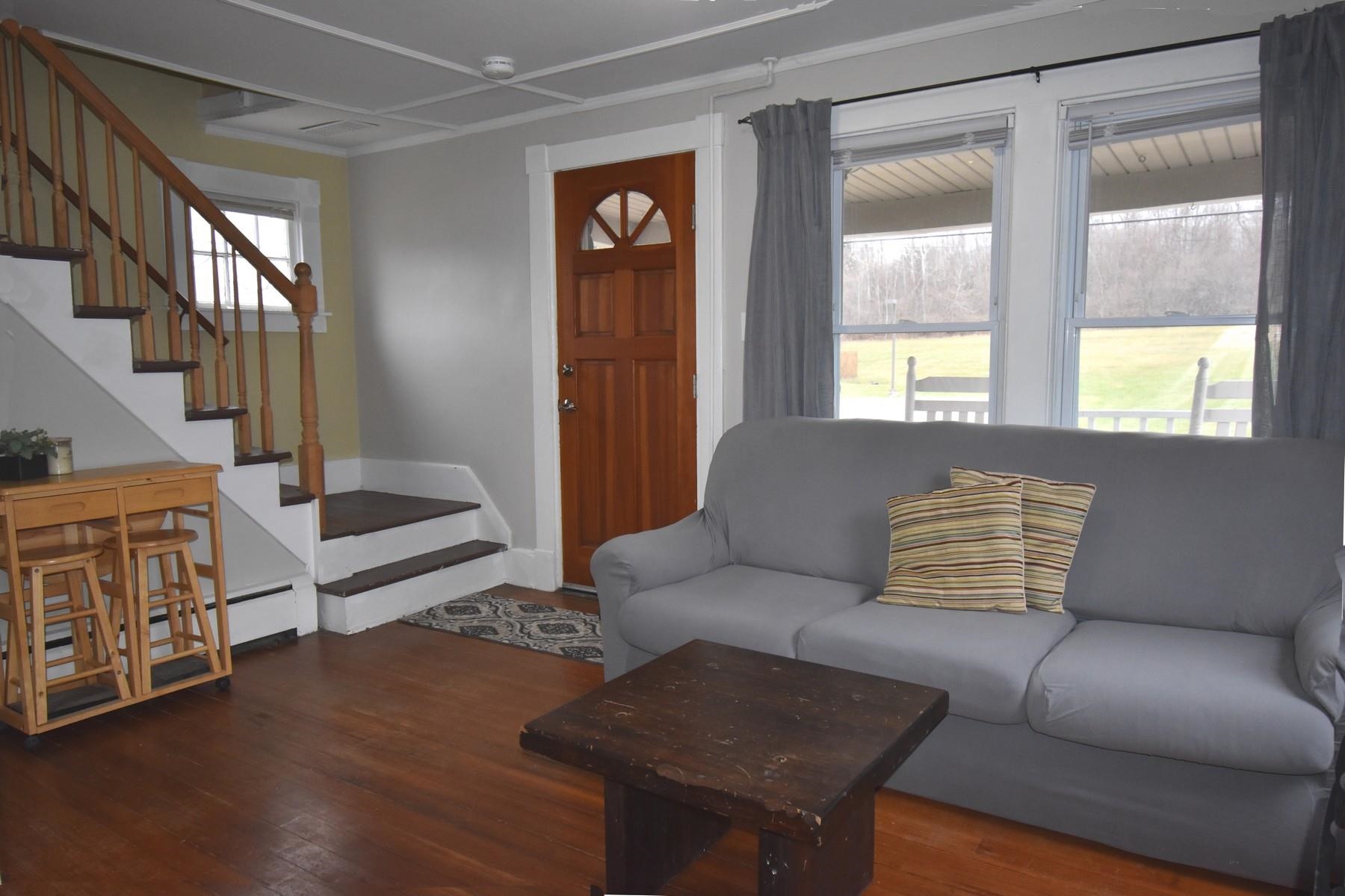 199 Mussey Street Rutland, VT 05701 - Photo 4 of 28