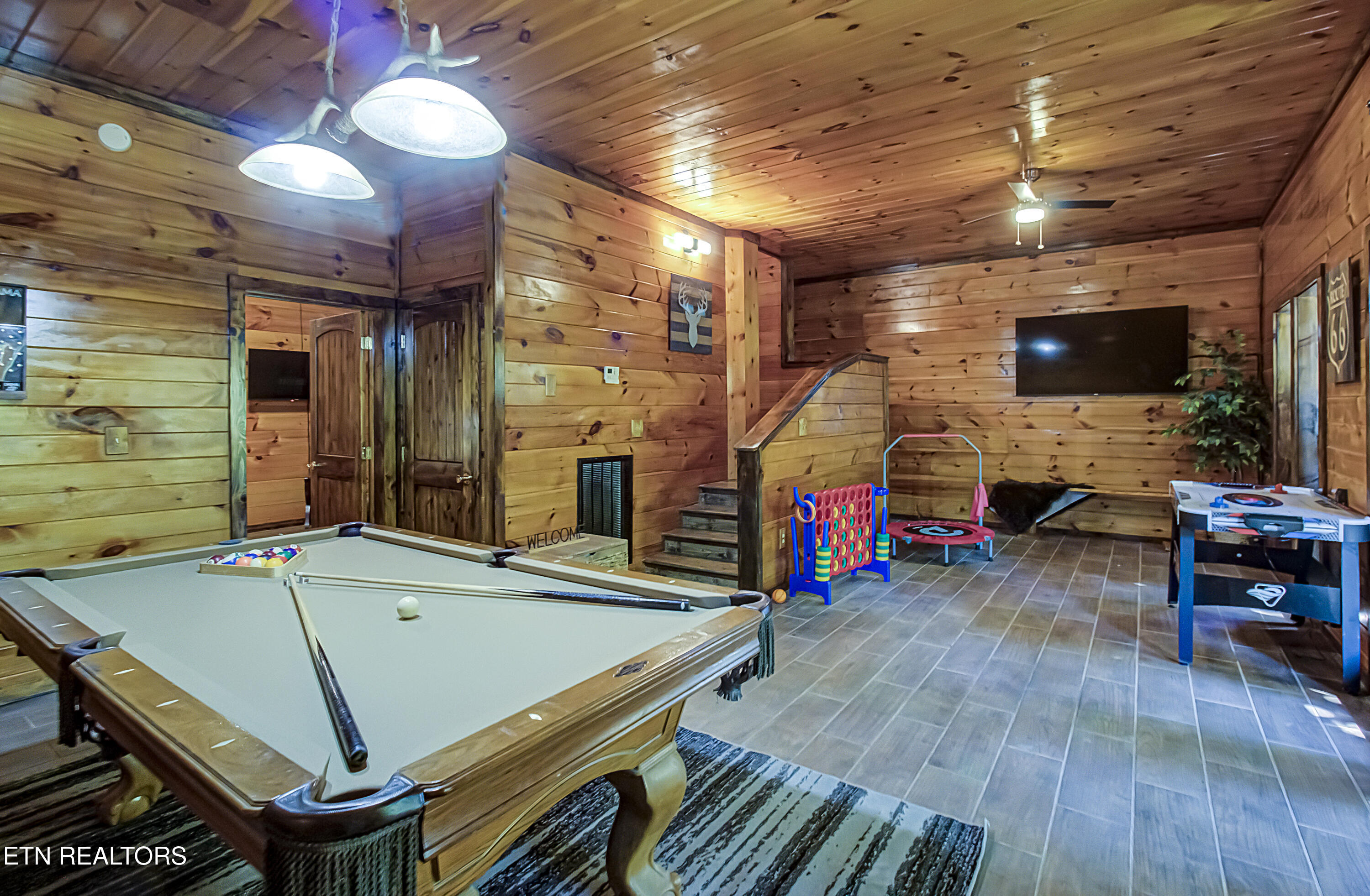 2184 Spence Mountain Loop Sevierville, TN 37876 - Photo 23 of 37 IMG_7260LR